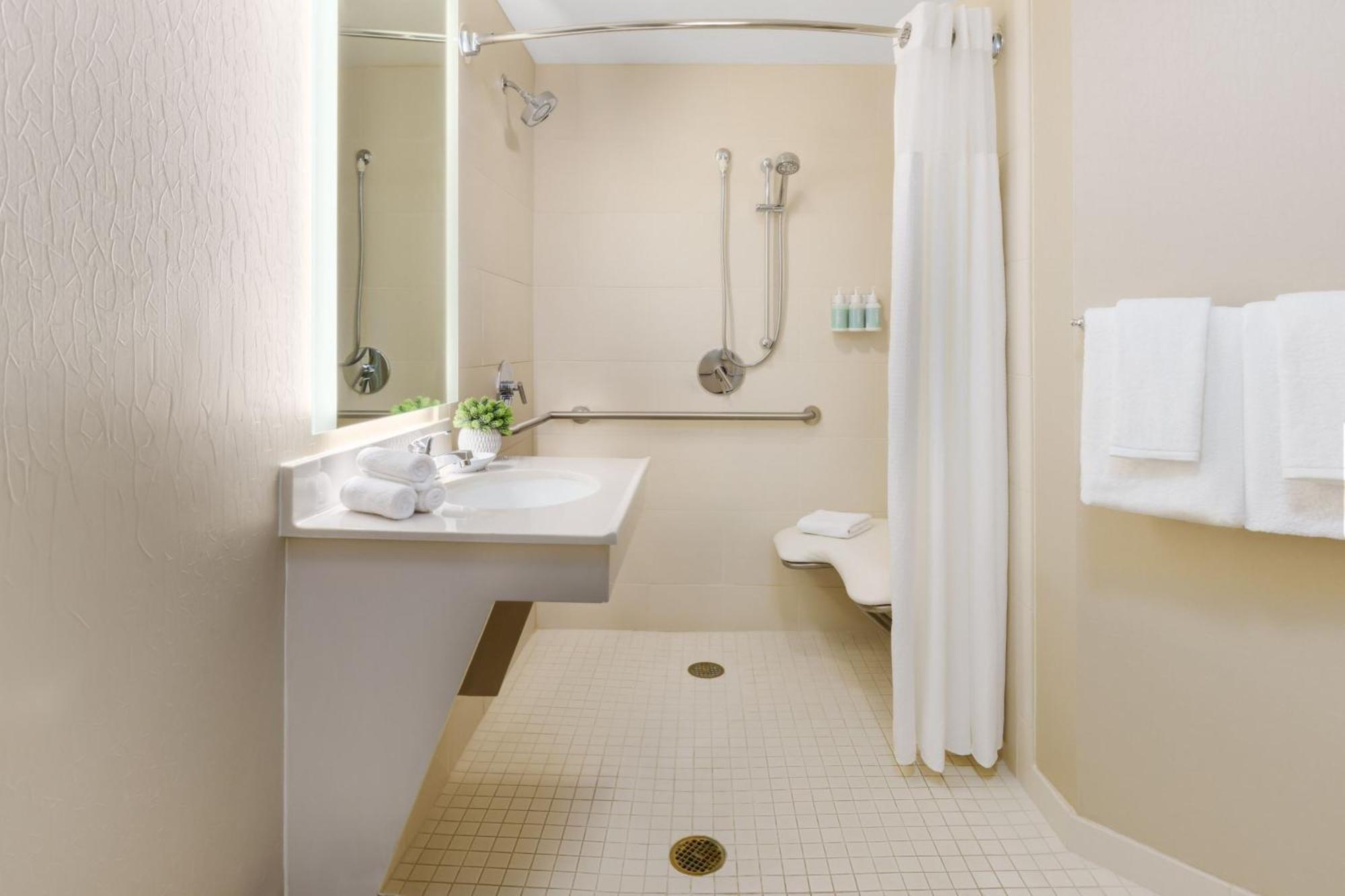 Springhill Suites Manchester-Boston Regional Airport Buitenkant foto