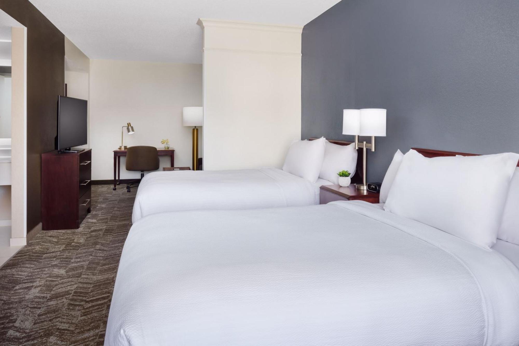 Springhill Suites Manchester-Boston Regional Airport Buitenkant foto